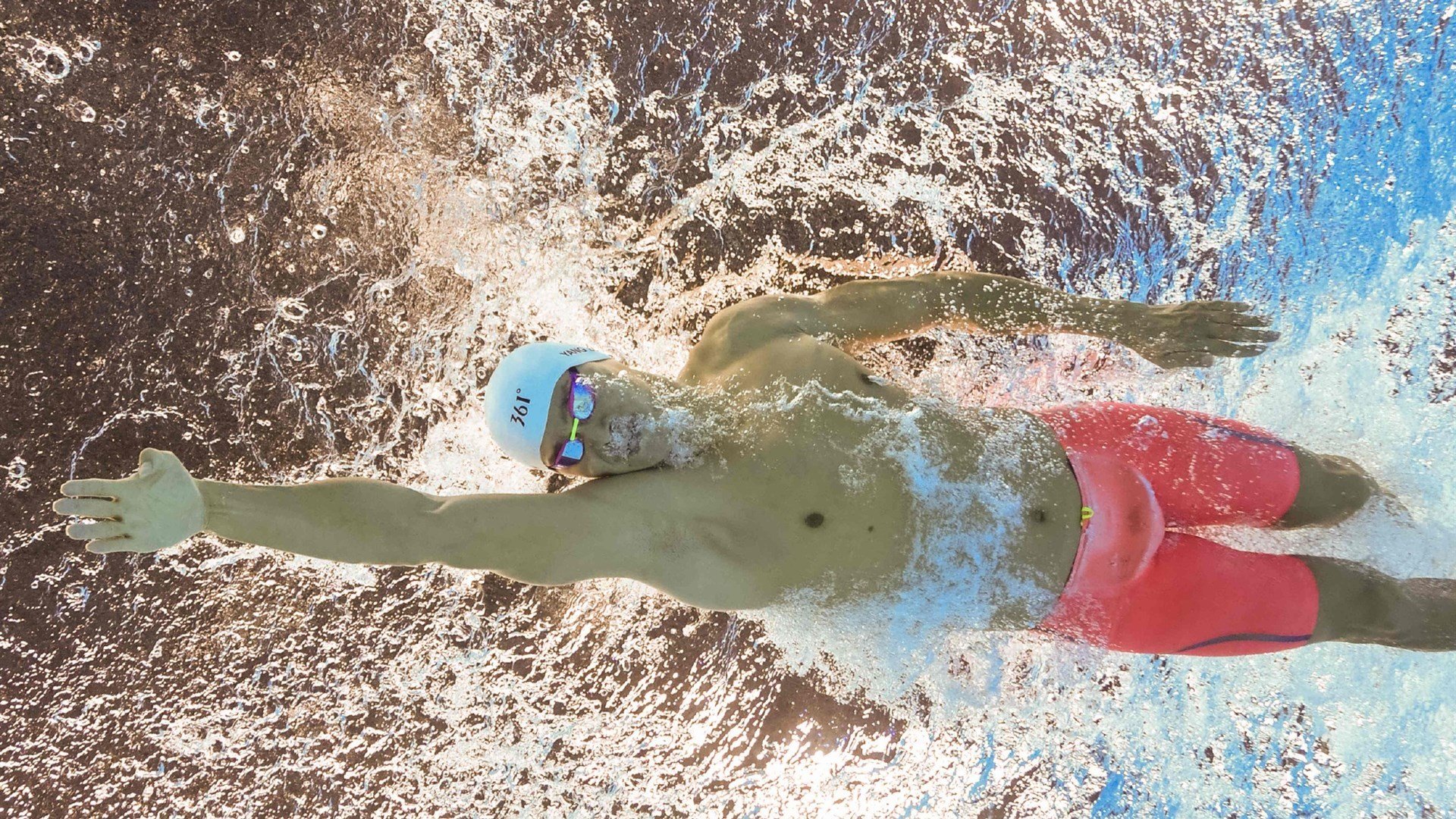 逆流而上的巨人，恩比德如何用一场胜利重新定义关键先生